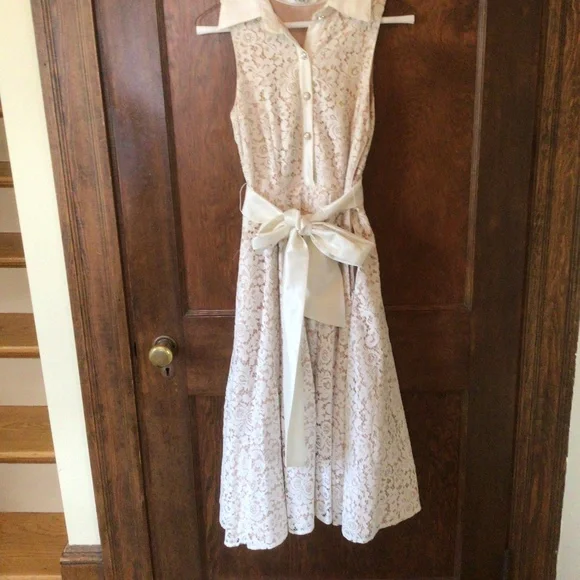 For Nordstrom by Eliza J Cream Lace Dress nude satin lining sz 2 - Picture 5 of 13